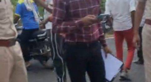 जमीन विवाद में चाचा-भतीजे की हत्या