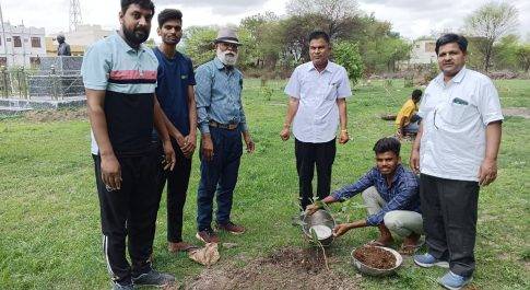 डॉ भीमराव अंबेडकर छात्रावास में पौध रोपण किया गया – देसाई