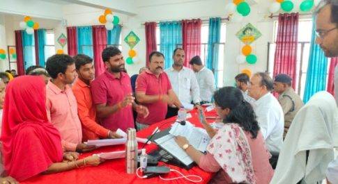 सीडीओ की अध्यक्षता में तहसील पयागपुर में सम्पन्न हुआ सम्पूर्ण समाधान दिवस