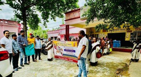 विश्व जनसंख्या दिवस पर सीएचसी चरदा की ओर से निकाली गई जागरूकता रैली