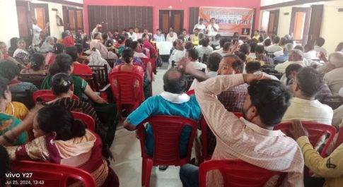 शिक्षा-मित्र श्रद्धांजलि सभा मे उमड़ा शिक्षा मित्रों का जन सैलाब