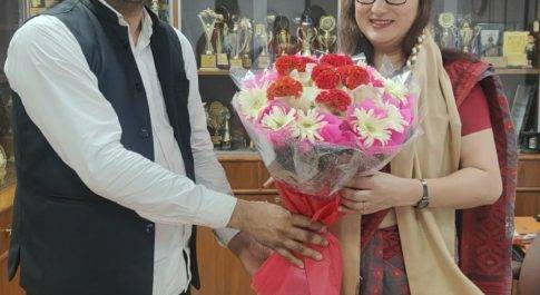 दिल्ली विश्वविद्यालय कमला नेहरू कॉलेज की प्रिंसिपल नियुक्त हुई प्रोफेसर पवित्रा भारद्वाज
