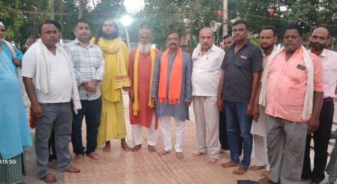 स्लग। बाबा मासूम शाह (रह0) के वें उर्स मुबारक पर उमड़ी अक़ीदतमन्दों की भीड़।