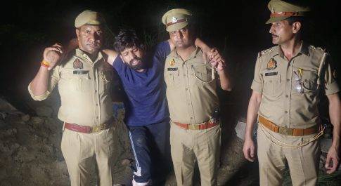 गाजियाबाद कौशांबी पुलिस के साथ मुठभेड़ में एक लुटेरा घायल गिरफ्तार