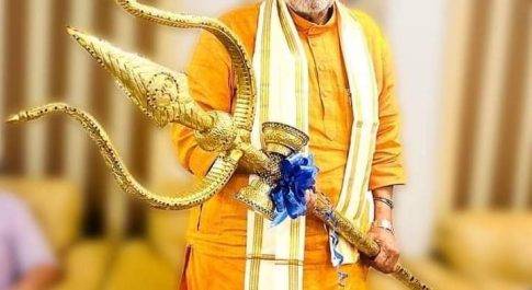 देश की एकता पर लपकते और शिखा से पादुका तक पैने होते नाखून