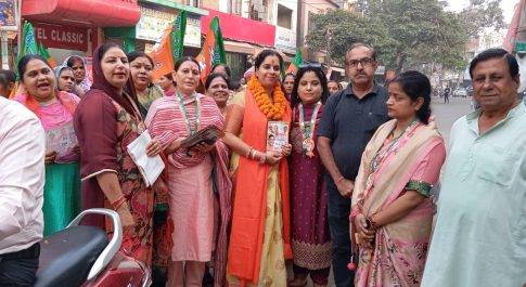 गाजियाबाद सदर उपचुनाव – भाजपा प्रत्याशी संजीव शर्मा की धर्मपत्नी रितु उतरी चुनाव प्रचार में