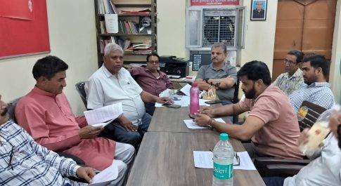 इटावा उपखंड कार्यालय पर ‌संयुक्त श्रम संगठनों का सरकार के खिलाफ प्रदर्शन 26 को