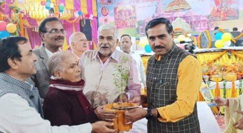 श्री राम कथा में धूमधाम से मनाया सीता राम विवाह महोत्सव