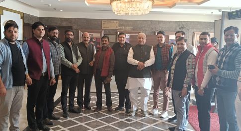 भाजपा एमएलसी दिनेश कुमार गोयल ने अपने समर्थको, पार्टी कार्यकर्ताओं व पत्रकारों के साथ ‘द साबरमती रिपोर्ट’ फिल्म देखी