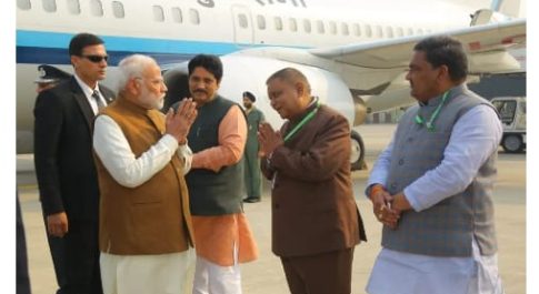 प्रधानमंत्री नरेन्द्र मोदी का हिंडन एयरपोर्ट पर आगमन, भाजपा नेताओं ने किया स्वागत