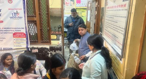 जरूरतमंद गर्भवती महिलाओं को किया गया पौष्टिक आहार की 50 किटों का वितरण