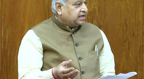 उत्तर प्रदेश के शहरों और महानगरों में लगे अवैध होर्डिंग के मुद्दे को भाजपा एमएलसी दिनेश कुमार गोयल ने सदन उठाया