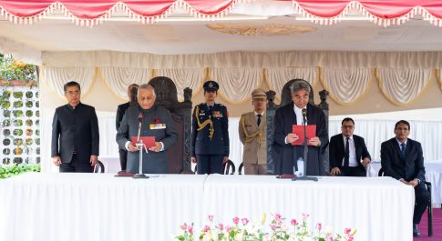 मिज़ोरम के राज्यपाल के रूप में जनरल (सेवानिवृत्त) वी.के. सिंह ने ली शपथ