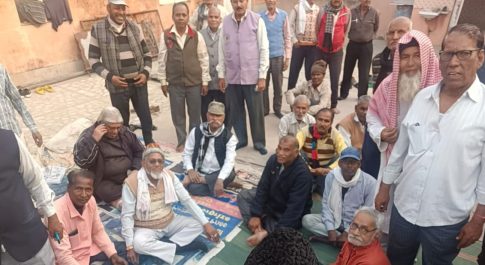 दो साल बाद भी मजदूरों को नहीं मिला बकाया वेतन