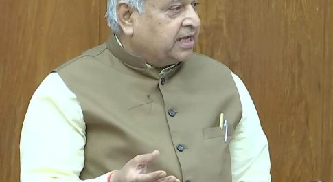 दिनेश कुमार गोयल ने गाजियाबाद में नमो भारत ट्रेन और मेट्रो रेल के रूट जोडने तथा राजस्व के वरासत संबंधी मामलों के निस्तारण में गति लाने हेतु मांग की।