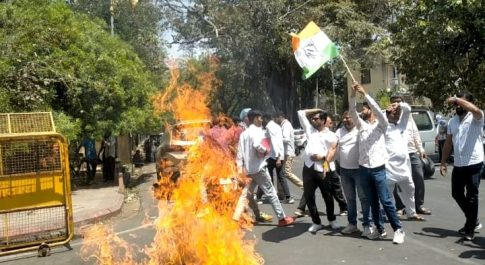 नेता प्रतिपक्ष जूली पर विवादास्पद बयान का विरोध
