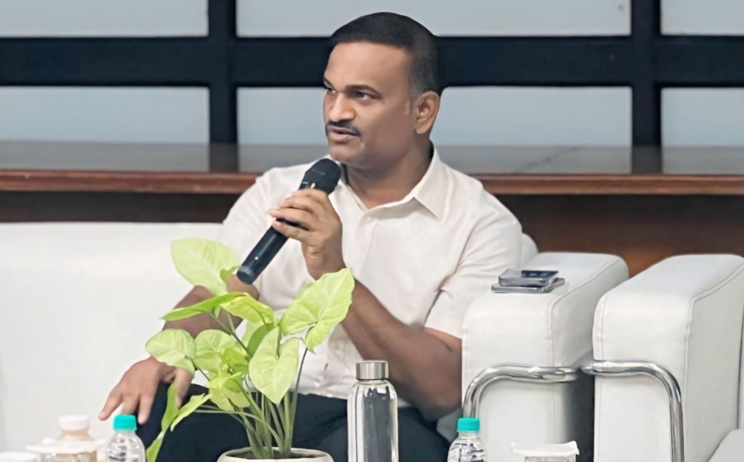 हर पुलिसकर्मी ईमानदारी और पारदर्शिता से अपने कर्तव्यों का पालन करें – जे. रविंद्र गौड़