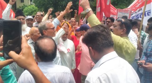 मजदूर विरोधी चार लेबर कोड रद्द करने की मांग
