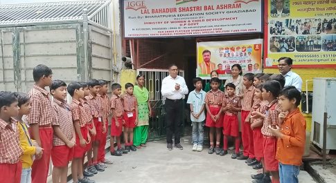 भाजपा के विधान परिषद सदस्य व प्रदेश महामंत्री अनूप गुप्ता का जन्मदिन अनाथ एवं विकलांग बच्चों द्वारा मनाया गया।
